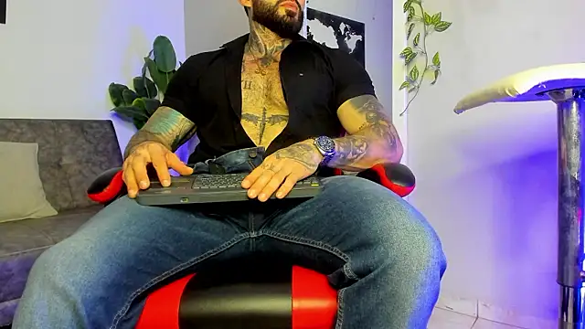 Snapshot of Alessrose chatting on February 2026 07:39:02 PM Alessrose online show from February 2026 07:39:02 PM