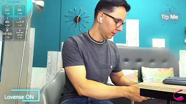 Snapshot of Coddy_maxx69 chatting on March 2026 12:33:02 PM Coddy maxx69 online show from March 2026 12:33:02 PM