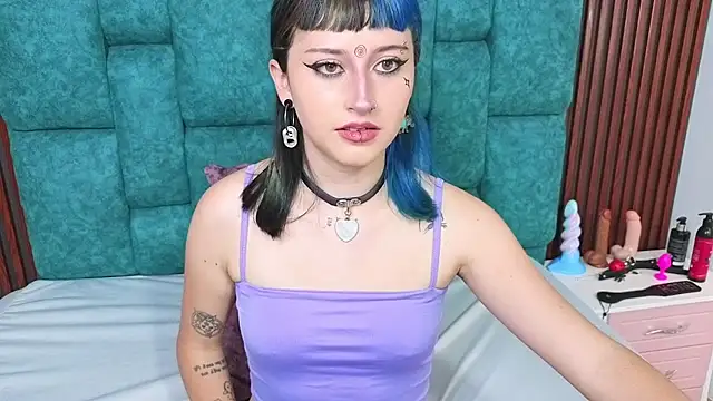 Snapshot of OliviaBonnie chatting on March 2026 06:54:01 PM OliviaBonnie online show from March 2026 06:54:01 PM