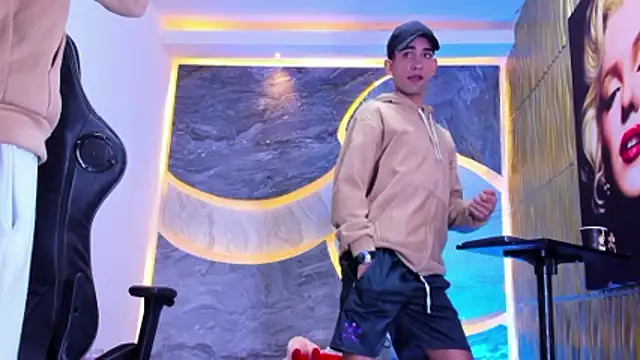 couplehot sex  online show from February 2026 03:59:01 AM