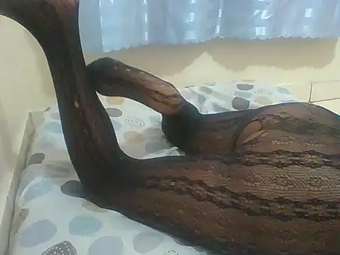 Snapshot of Latin_toes chatting on February 2026 09:30:01 AM Latin toes online show from February 2026 09:30:01 AM