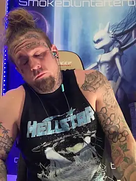 Snapshot of Smokebluntafterblunt chatting on February 2026 04:18:02 AM Smokebluntafterblunt online show from February 2026 04:18:02 AM