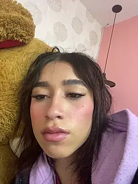 alahia pink online show from February 2026 05:15:01 AM