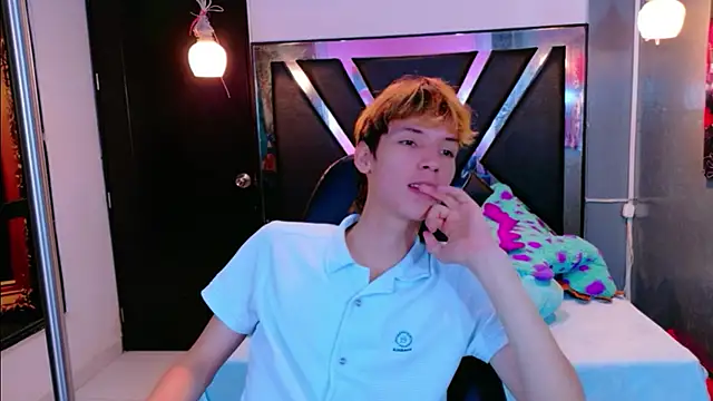 Liam Green1 online show from February 2026 11:58:02 AM