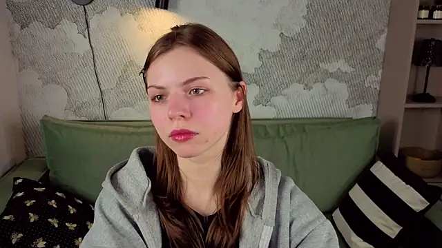 LesleySky online show from March 2026 08:22:02 PM