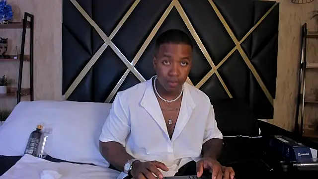 LuccianoDaytona online show from March 2026 07:54:01 PM