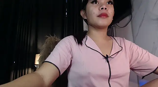 Snapshot of Mooree_naba chatting on March 2025 10:48:02 PM Mooree naba online show from March 2025 10:48:02 PM