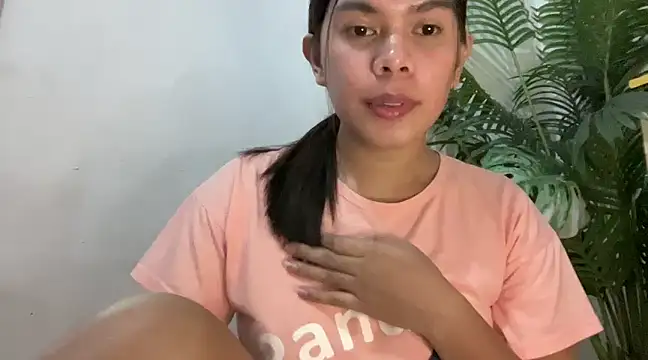 Snapshot of Mooree_naba chatting on March 2025 03:05:02 AM Mooree naba online show from March 2025 03:05:02 AM