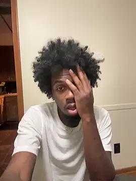 Snapshot of pussyeater_- chatting on February 2026 01:01:02 AM pussyeater - online show from February 2026 01:01:02 AM