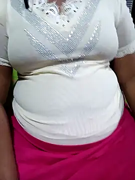 Snapshot of tamilkayal431 chatting on February 2026 08:55:01 AM tamilkayal431 online show from February 2026 08:55:01 AM