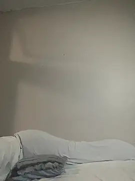 kentrella04 online show from February 2026 07:43:01 PM