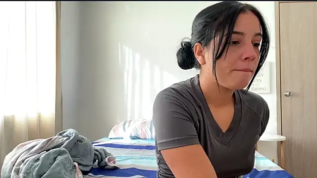 elimorroe online show from February 2026 12:26:01 PM