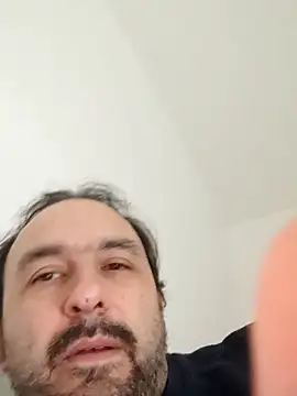 Snapshot of Luluberlu04 chatting on February 2026 01:11:01 PM Luluberlu04 online show from February 2026 01:11:01 PM