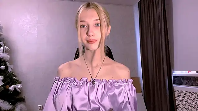 Snapshot of TaliCaan chatting on February 2026 09:02:01 AM TaliCaan online show from February 2026 09:02:01 AM