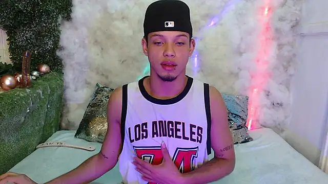 Snapshot of Gael_zambrano chatting on February 2026 05:46:02 PM Gael zambrano online show from February 2026 05:46:02 PM