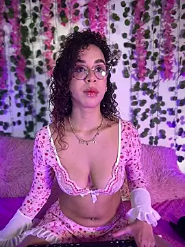 Snapshot of Woo_isDaphne chatting on February 2026 11:05:02 PM Woo isDaphne online show from February 2026 11:05:02 PM