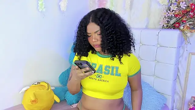 Angel Belll online show from May 2026 12:30:01 AM