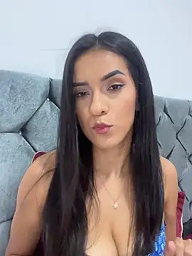 luna kissx online show from February 2026 10:22:01 PM