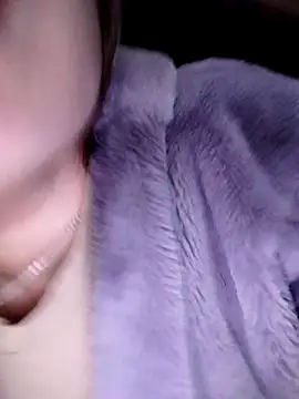 Yiyoongg online show from February 2026 12:34:01 PM