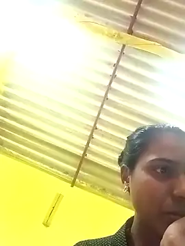 Snapshot of Shivani_39 chatting on February 2026 09:13:02 AM Shivani 39 online show from February 2026 09:13:02 AM