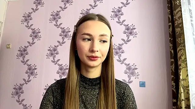 LacieHelaire online show from March 2026 07:25:02 AM