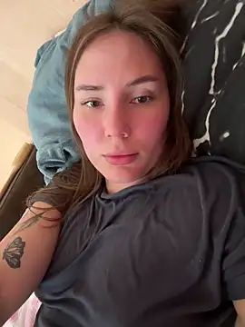 Snapshot of Arielle_Vade chatting on May 2026 06:24:02 PM Arielle Vade online show from May 2026 06:24:02 PM