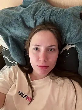 Snapshot of Arielle_Vade chatting on May 2026 10:03:01 PM Arielle Vade online show from May 2026 10:03:01 PM