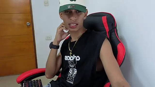 Niklausxxx online show from February 2026 07:18:01 AM