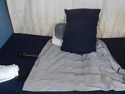 Snapshot of Sweet-Bella17 chatting on February 2026 06:30:01 PM Sweet-Bella17 online show from February 2026 06:30:01 PM