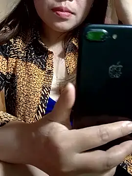 Snapshot of yun_2006 chatting on March 2026 04:18:02 AM yun 2006 online show from March 2026 04:18:02 AM