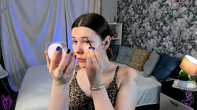 Snapshot of Coraline_kitty chatting on February 2026 05:36:02 AM Coraline kitty online show from February 2026 05:36:02 AM