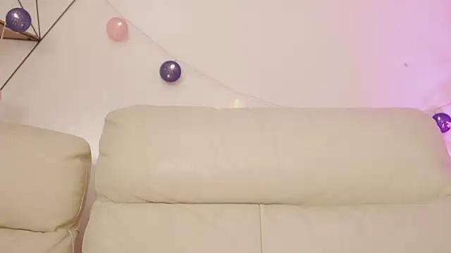 Shopie Colucci online show from February 2026 10:49:02 AM