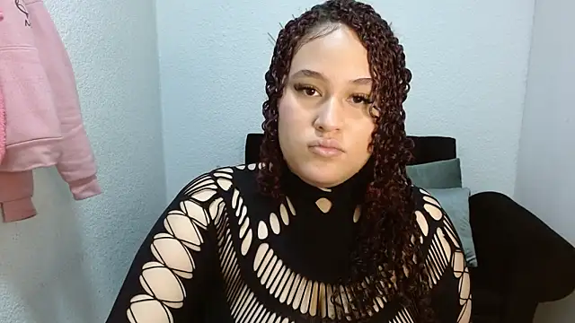 Snapshot of leilanewgirl chatting on February 2026 12:35:02 PM leilanewgirl online show from February 2026 12:35:02 PM