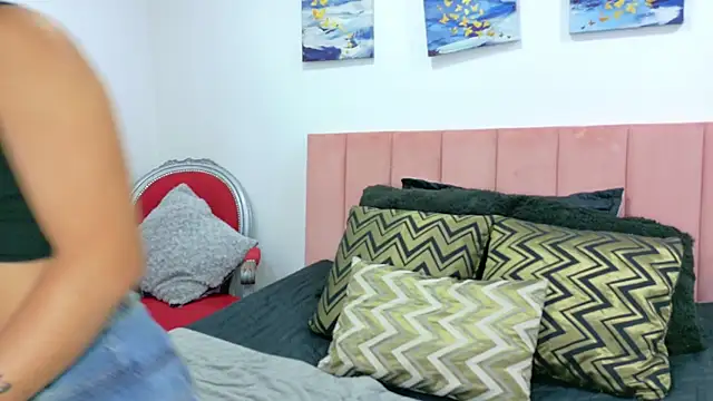 LuciadelaVega online show from March 2026 04:42:01 PM