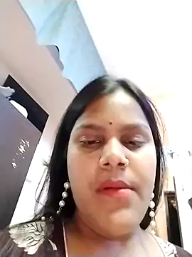 Newmomsexy online show from February 2026 04:38:02 PM