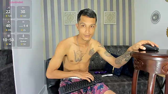 Snapshot of Max_and_anny chatting on February 2026 12:03:01 PM Max and anny online show from February 2026 12:03:01 PM