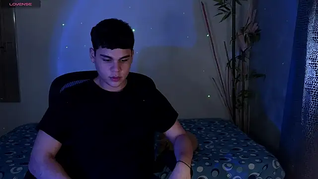 eithan jonnes online show from February 2026 09:57:02 PM