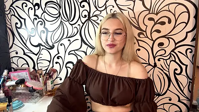 Snapshot of Kat_Catherine chatting on March 2026 10:54:02 AM Kat Catherine online show from March 2026 10:54:02 AM