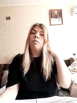 EvaTallor online show from March 2026 06:25:02 AM