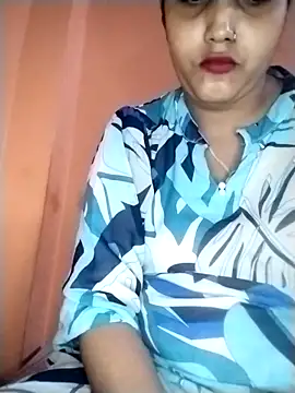 Nency Love143 online show from April 2026 06:47:01 PM