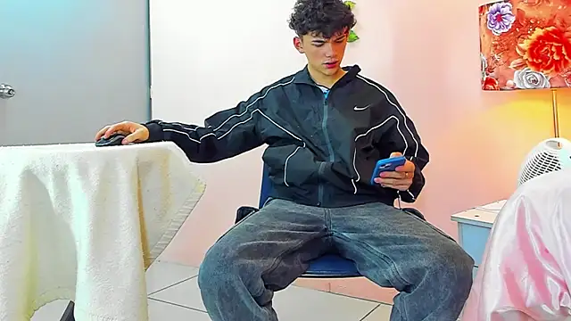 Snapshot of Philippsx chatting on February 2026 11:33:01 PM Philippsx online show from February 2026 11:33:01 PM