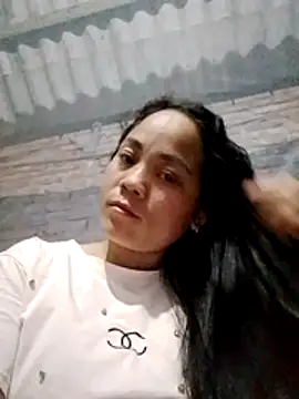 molly-xx online show from February 2026 07:21:02 PM