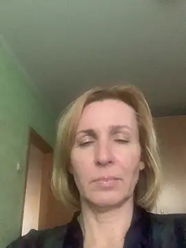 VeltaMur975 online show from February 2026 03:02:01 PM