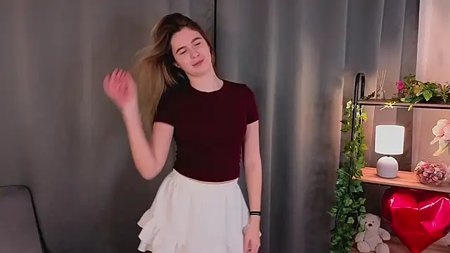 EleanorConnerr online show from February 2026 11:00:01 AM