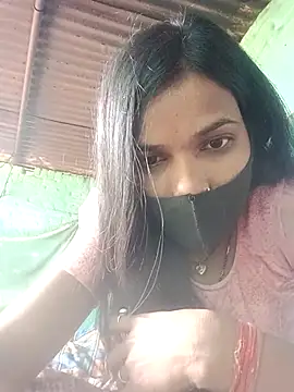 Snapshot of Desi_Couple_P chatting on February 2026 07:47:01 AM Desi Couple P online show from February 2026 07:47:01 AM