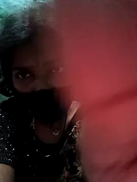 Snapshot of Desi_Couple_P chatting on February 2026 04:48:01 PM Desi Couple P online show from February 2026 04:48:01 PM