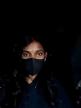 Snapshot of Desi_Couple_P chatting on February 2026 01:23:01 AM Desi Couple P online show from February 2026 01:23:01 AM