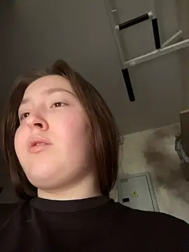 Snapshot of LixuryBaby chatting on February 2026 10:03:02 AM LixuryBaby online show from February 2026 10:03:02 AM