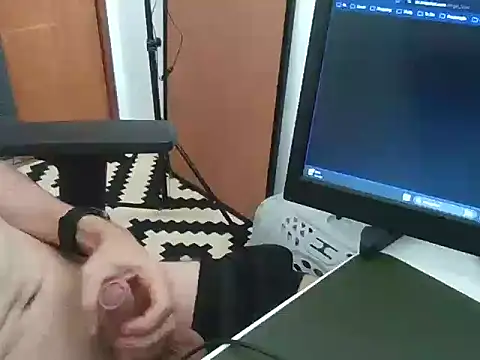 Snapshot of gabe-hot chatting on February 2026 04:05:02 PM gabe-hot online show from February 2026 04:05:02 PM