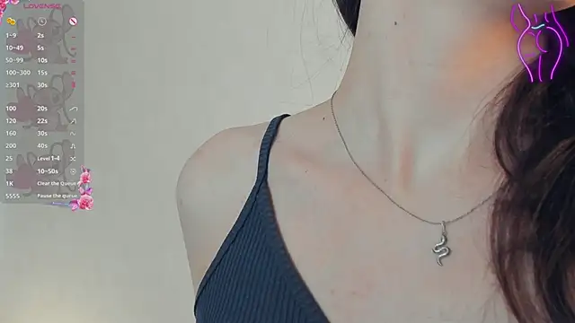 Snapshot of AnnettWildin chatting on March 2026 07:37:02 AM AnnettWildin online show from March 2026 07:37:02 AM